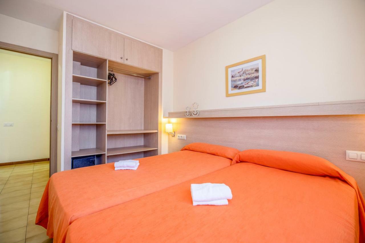 Rentalmar Azahar Salou Extérieur photo